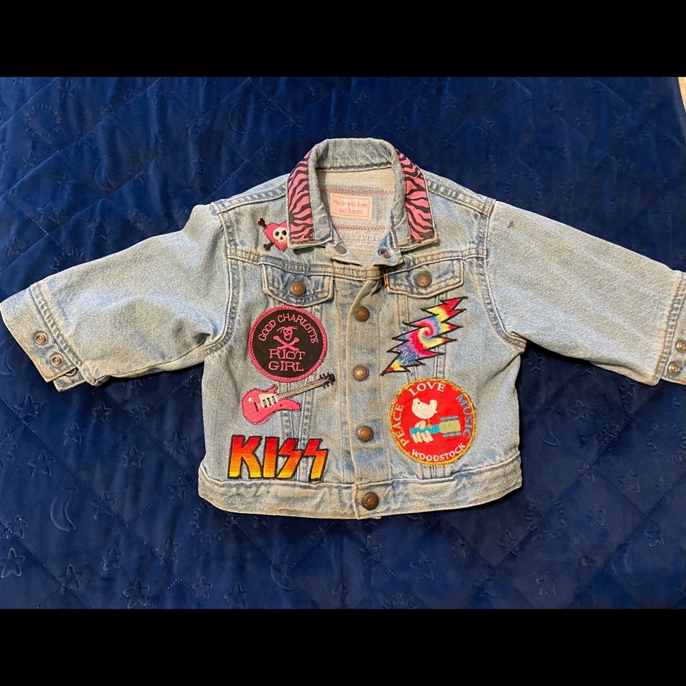 Vintage Levi’s kids coat with vintage patches, from Woodstock, Kiss GratefulDead